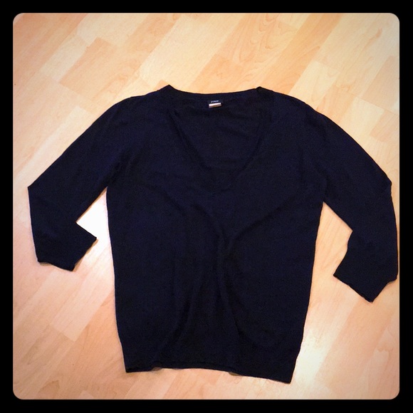 J. Crew Sweaters - J. Crew Silk & Linen V-Neck Sheer 3/4 Sweater, EUC